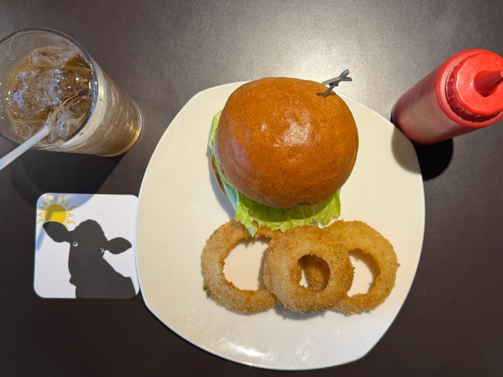 宮古島在地人也愛的 DOUG’S BURGER｜從企業律師跨界創業的頂級漢堡店故事🇯🇵宮古島